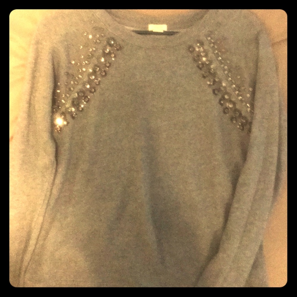 shirt/ long sleeved